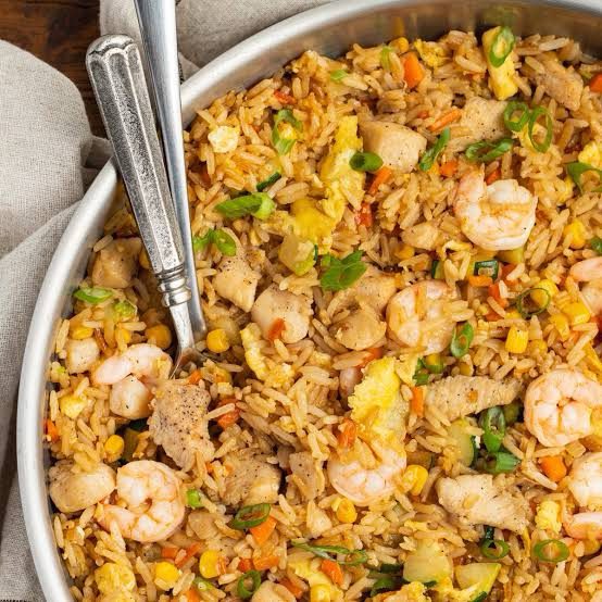 Japanese egg fried rice with chicken or prawns