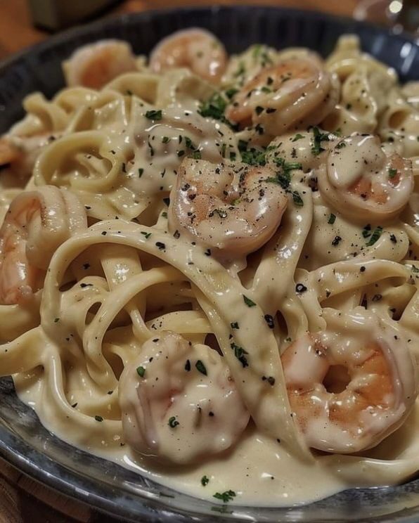 Coconut pasta (with chicken or prawns)