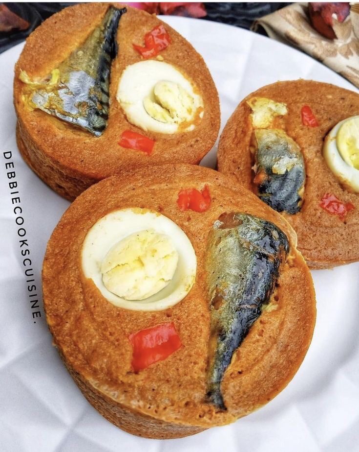 Special Moi moi with full eggs, smoked Titus fish, Sausage and grilled chicken breast